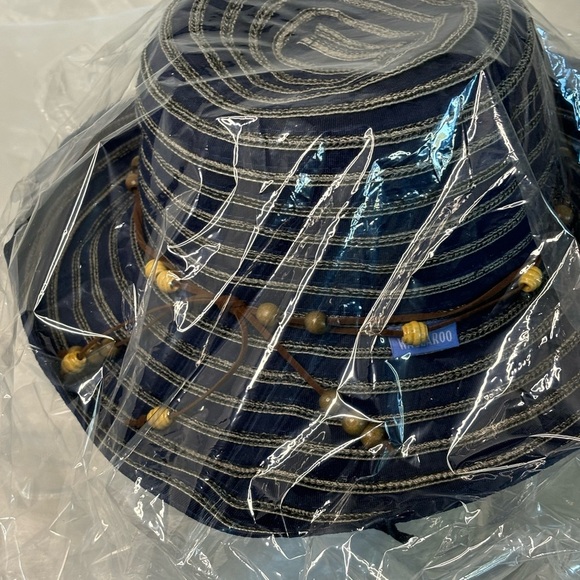 Wallaroo Hat Company Ladies Breton Sun Hat UPF 50+Lightweight Packable Wide Brim - Picture 2 of 6